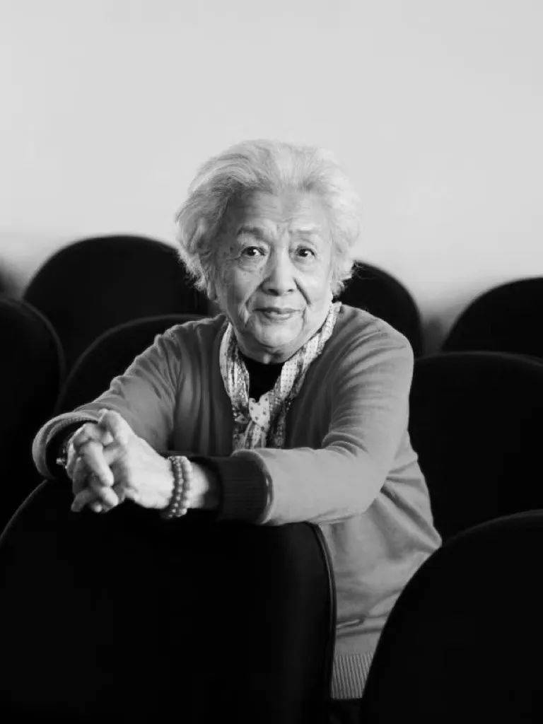 痛别,谢芳今天凌晨逝世!走前半小时与家人说了一句话……