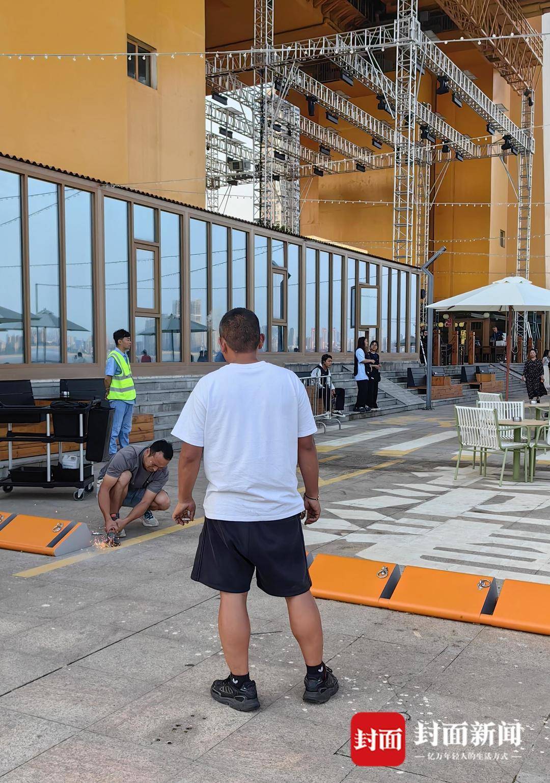 武汉城运回应杨泗港大桥打卡点争议：有投资备案，非走红后突击圈地