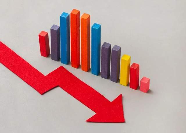 周云杰，小心雷军