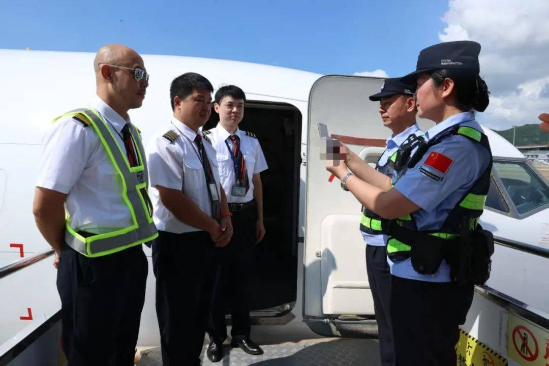 中国留学生因用手机拍照翻译遭拘押,中使馆紧急提醒!【新闻早知道】