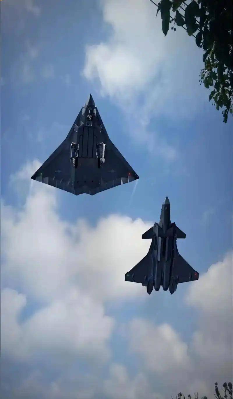 官宣歼-20已经不够“先进”可以公开,预示中国有更厉害重型战机