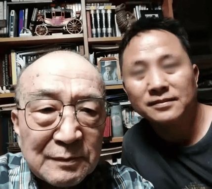 考古|曝78岁李保田近况!找人维修窗户喝10元桶装水,生活超朴素!