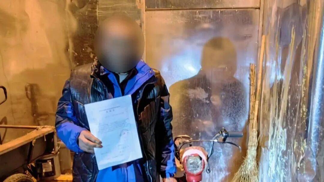 肇事者“人间蒸发”？北京街头造成三车连撞后他连夜辞职！入职信息都是假的