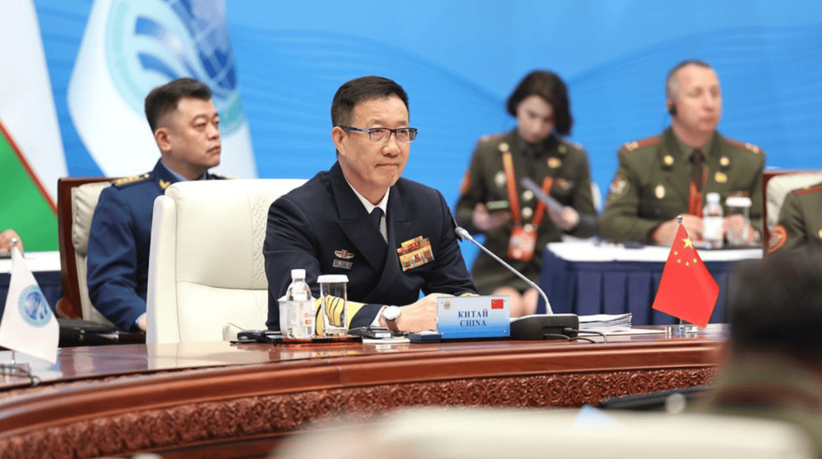 中国收到了邀请函，董军防长将访两国，并出席重要会议为和平铺路